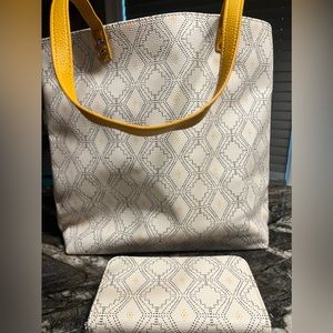 Thirty One Tote & Wallet Bundle